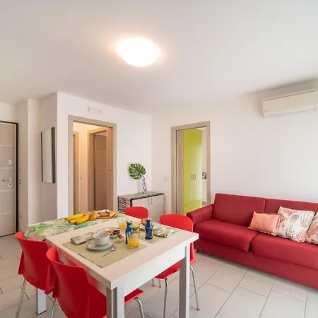 Lägenhet Super Villaggio Planetarium 1 Bedroom Sleeps 4