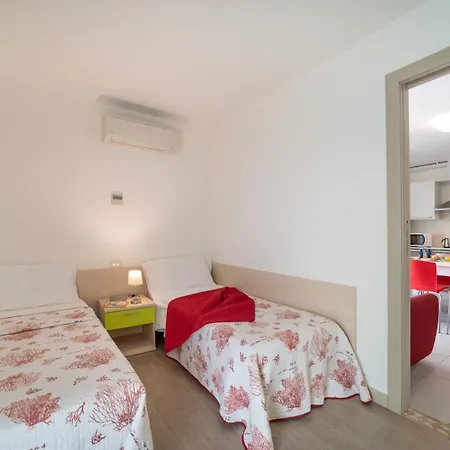 Lägenhet Super Villaggio Planetarium 1 Bedroom Sleeps 4