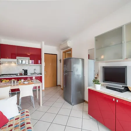 Super Villaggio Planetarium 1 Bedroom Sleeps 4 *