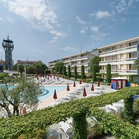 Lägenhet Super Villaggio Planetarium 1 Bedroom Sleeps 4 *