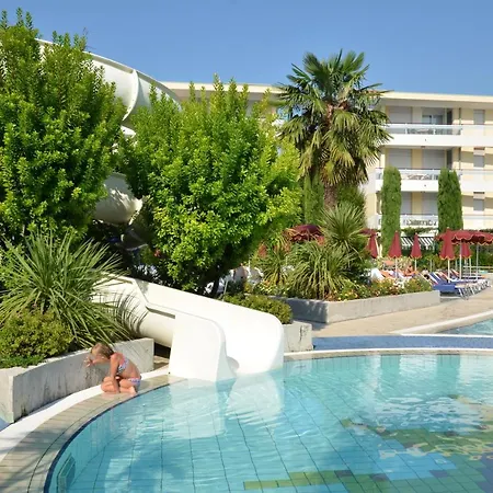 Lägenhet Super Villaggio Planetarium 1 Bedroom Sleeps 4 Bibione