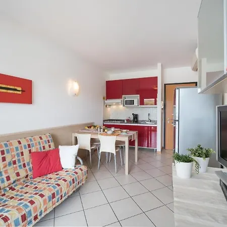 Super Villaggio Planetarium 1 Bedroom Sleeps 4 Apartment *