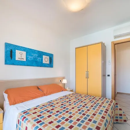 Super Villaggio Planetarium 1 Bedroom Sleeps 4 Apartment Bibione